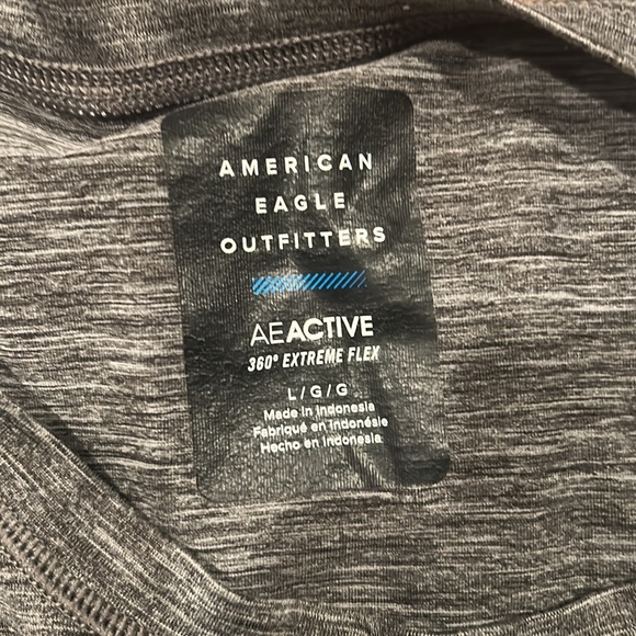 American eagle active t shirt (large) - Picture 2 of 2